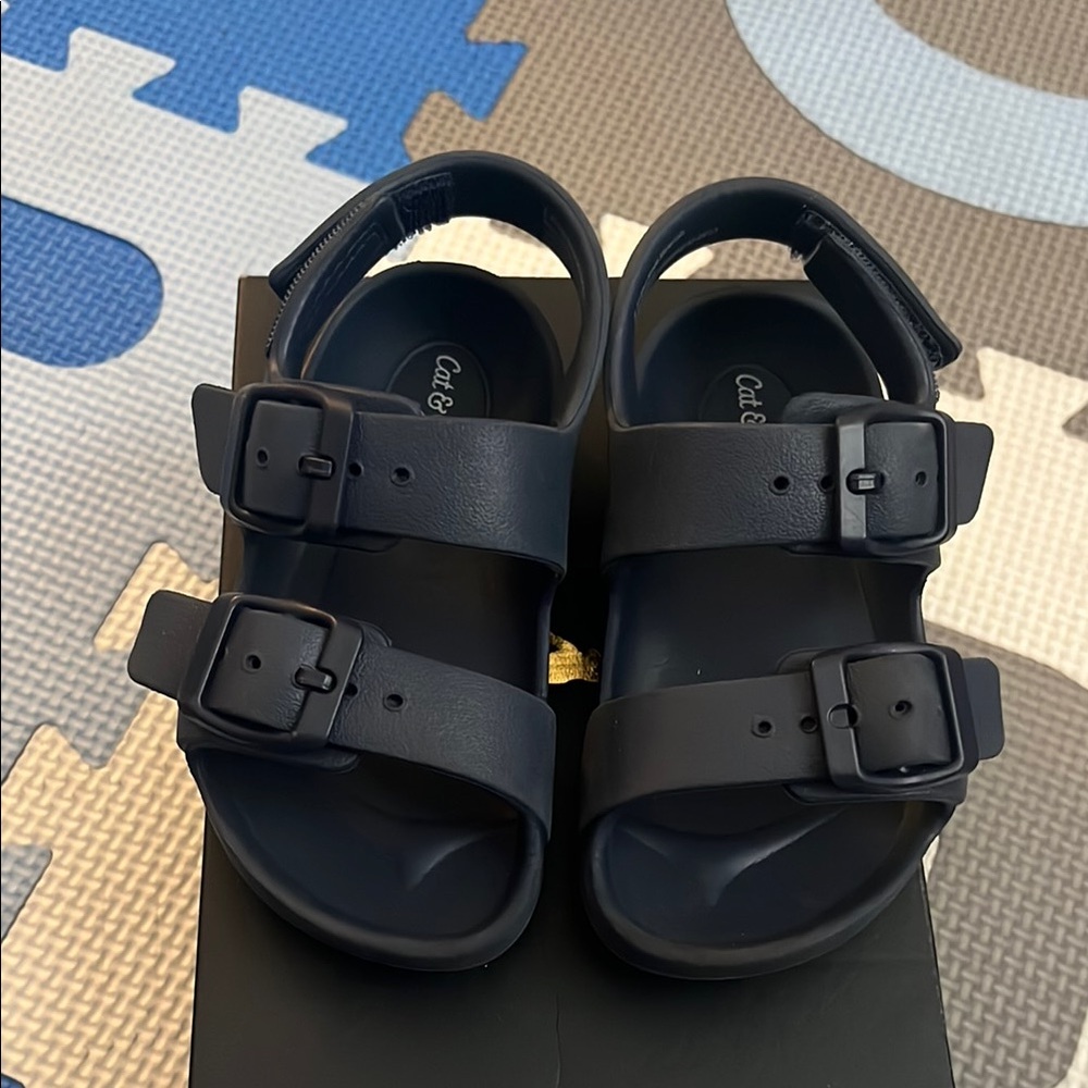 Cat & Jack Black Sandals